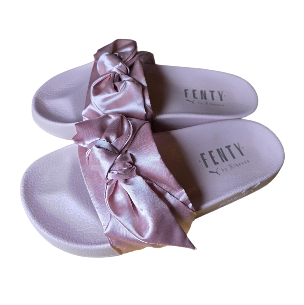 Puma Fenty Bow Slides in the color pink. SZ 7.5 LIKE NEW - Picture 5 of 12